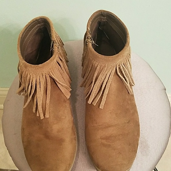 Brown fringe booties - Picture 2 of 4